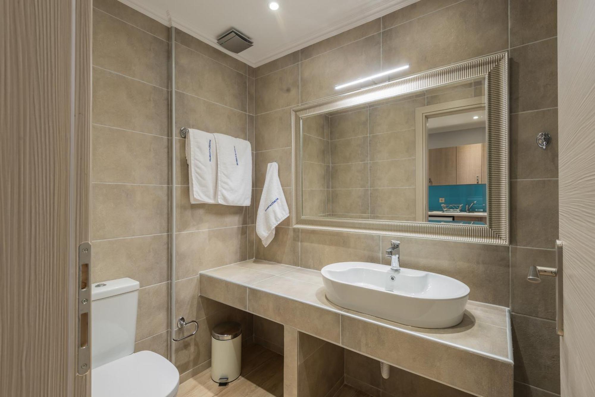 Appartement Pansion Ermioni à Skala  Extérieur photo
